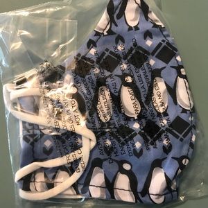 NWT Vera Bradley Face Mask Penguin Intarsia Blue